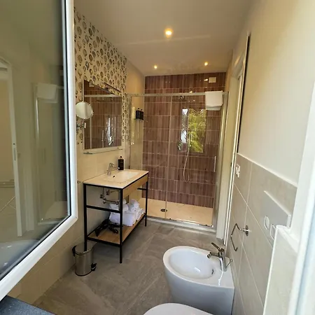 Mimosa Florital - Free Private Parking On Site & In Tropea 4*