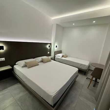 Mimosa Florital - Free Private Parking On Site & In Tropea