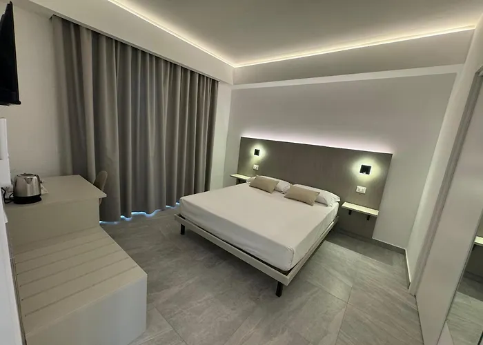 Mimosa Florital - Free Private Parking On Site&in Tropea Santa Domenica (Vibo Valentia)