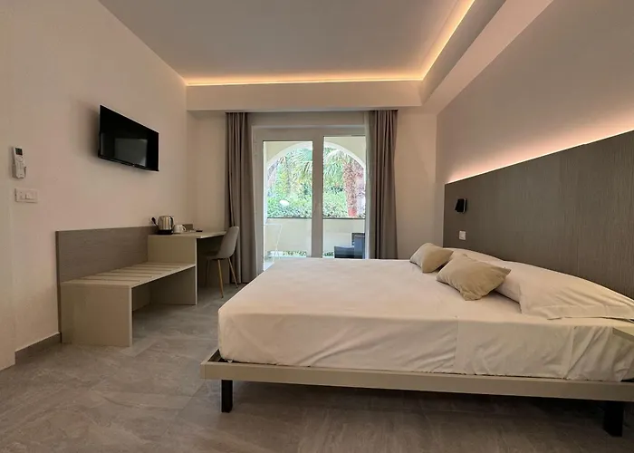 Mimosa Florital - Free Private Parking On Site&in Tropea Bed & Breakfast