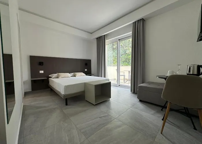 Bed & Breakfast Mimosa Florital - Free Private Parking On Site&in Tropea Santa Domenica (Vibo Valentia)